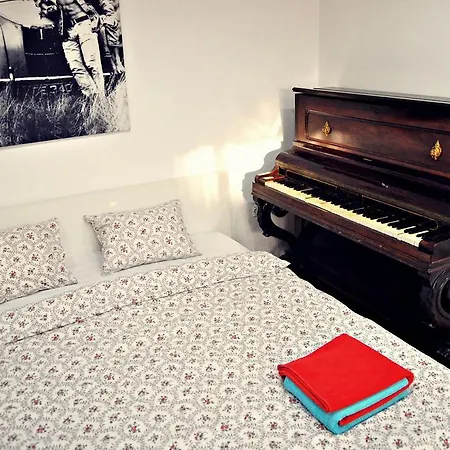 Piano Bucarest
